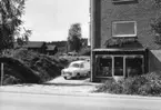 Järnvägsgatan. Fastigheter i ordningsföljd från centrum mot Gudmundrå kyrka.