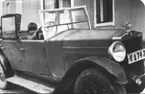 Fiat årsmod. 1928 registrerad på sågverksägare Oskar Nikolaus Lockner från 1934-09-29 till 1935-06-25 då den övergick till Automobilfirman J.G. Nordlund Härnösand. Tidigare var den registrerad på hemmansägare Alf Göte Ulin, Prästmon, Styrnäs. Bilen hade plats för fyra personer, var 388 cm lång och 145 cm bred samt hade en fyrcylindrig motor på 20 hk.