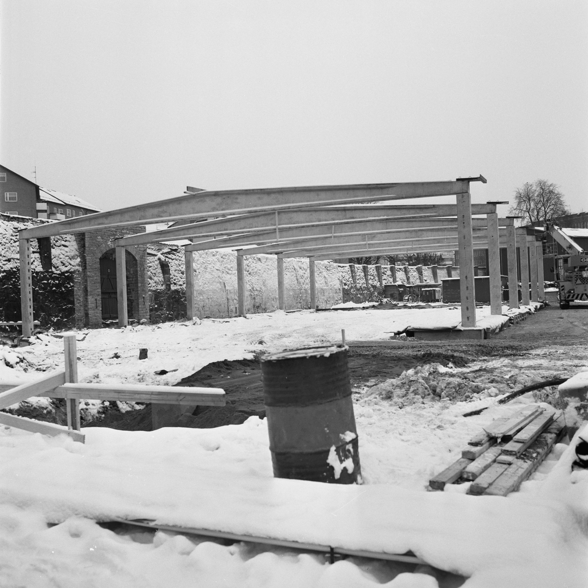 V90723