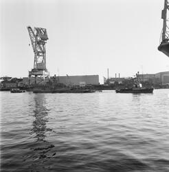 Bogsering av dockporten till Oscarsdockan.