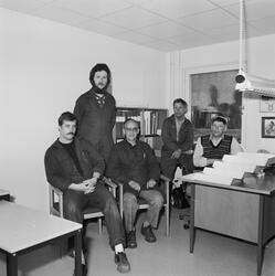 Personalen å nya materialförrådet