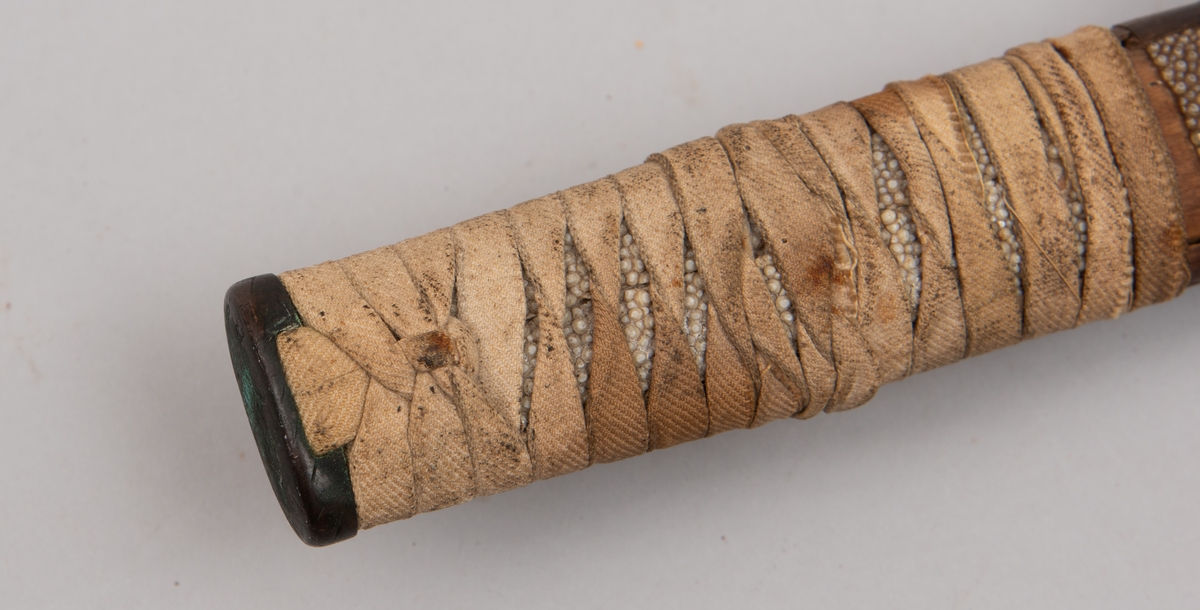 Japansk sverd, Wakizashi, korpsversjon. 1600/1700-talls, sett ut i fra klingen. Er fra Satsumaopprøret 1870-årene.