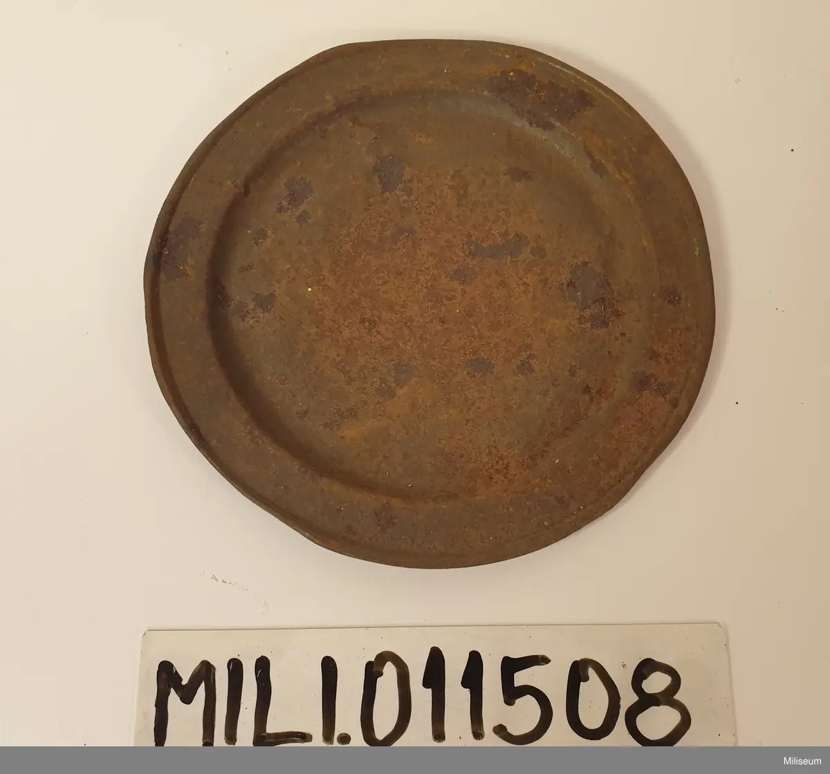 Tallrik m/1877 för manskap.