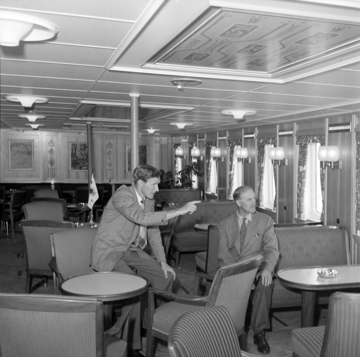 MS Ragnvald Jarls Jomfrutur. Ombord