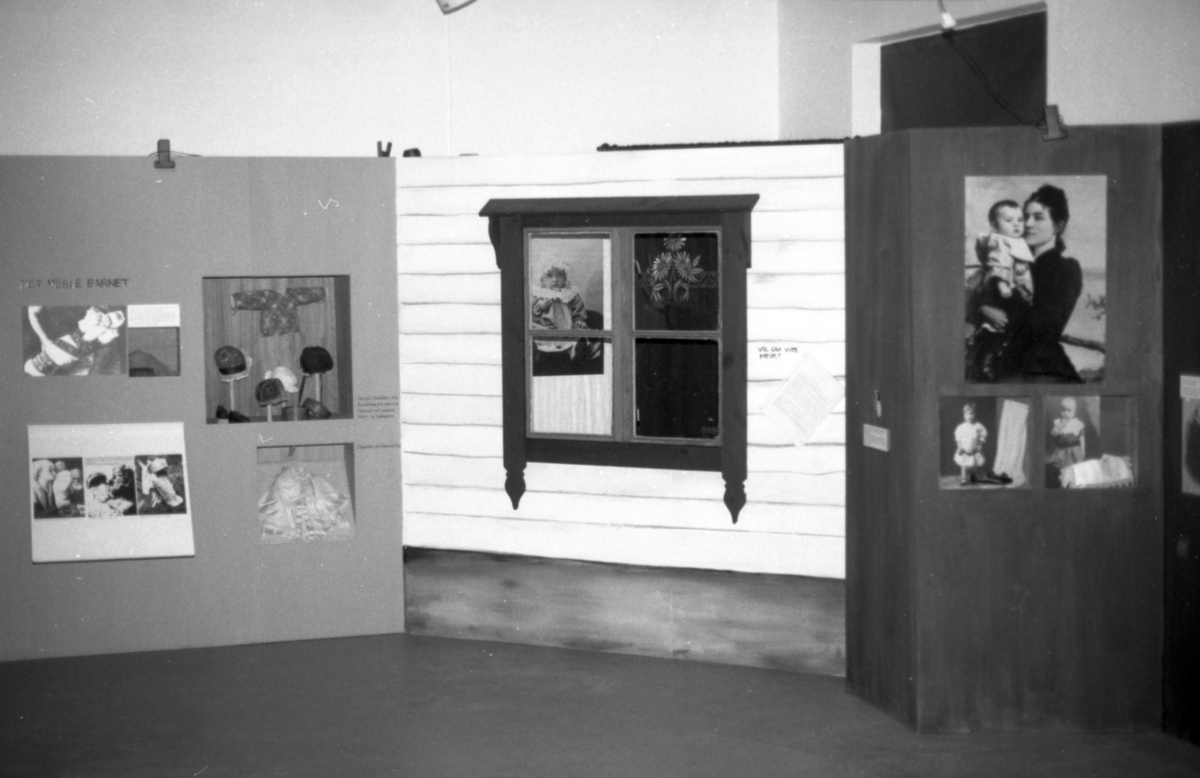 Dokumentasjonsbilder i serie fra barneutstillinga på Sunnmøre Museum i 1989.