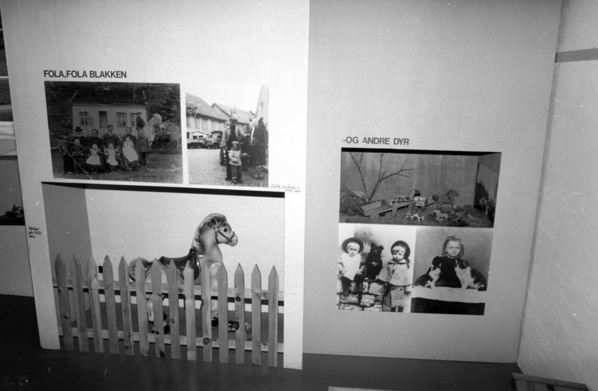 Dokumentasjonsbilder i serie fra barneutstillinga på Sunnmøre Museum i 1989.