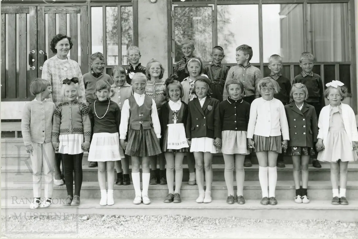 Skolebilde Trintom skole, 6. klasse 1964/1965