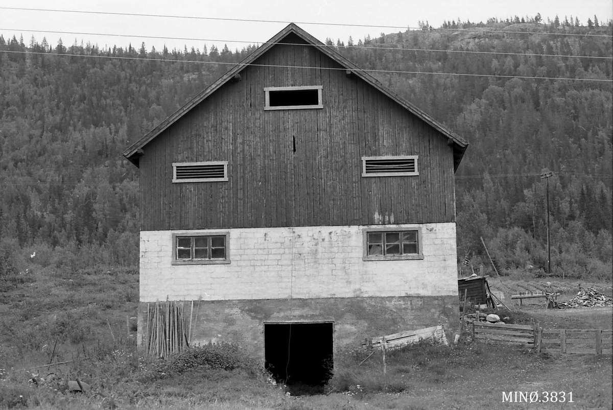 Fjøs/Låve, NEG. MRK. 24. 