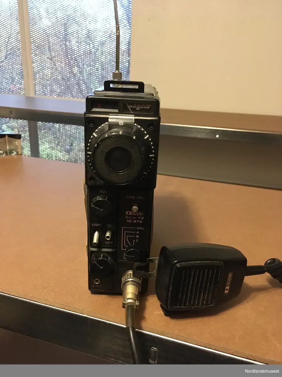 VHF for amatørbandet(2meter) IC-215 2Meter FM