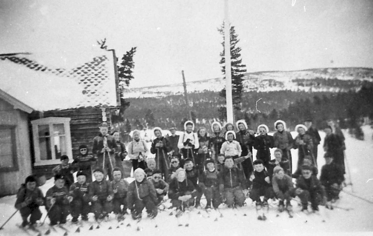 Skolebarn på skiutflukt