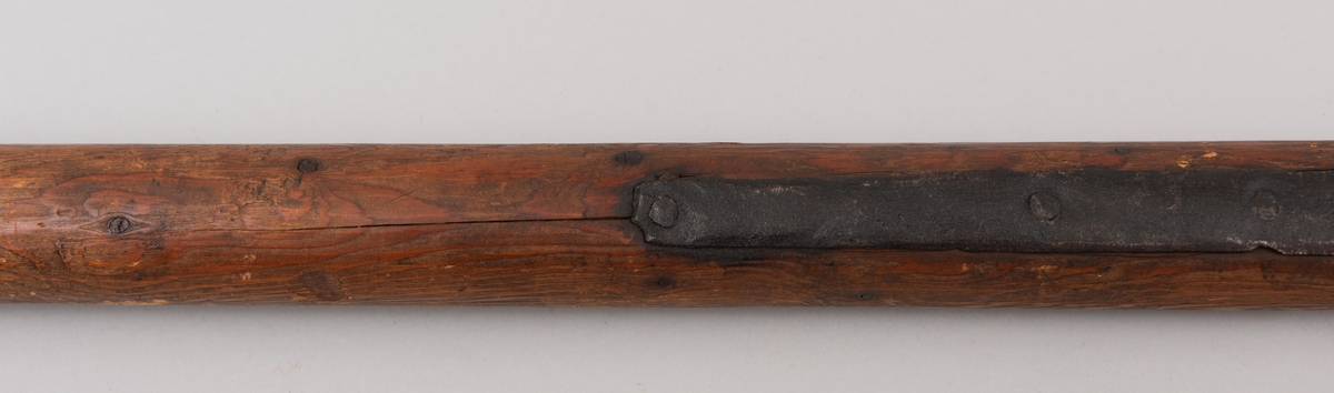 Halvpike med rombisk spiss benyttet av fotsoldater på 1600-1700-tallet.