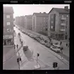 Ändlösa bilkaravaner genom Uddevalla 1960