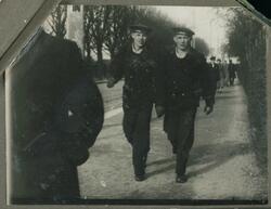 Från träningspromenaden, 1935