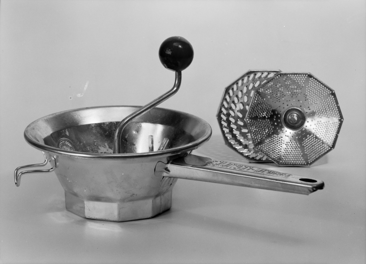 Serie med produktfotografier for Norsk Dameblad