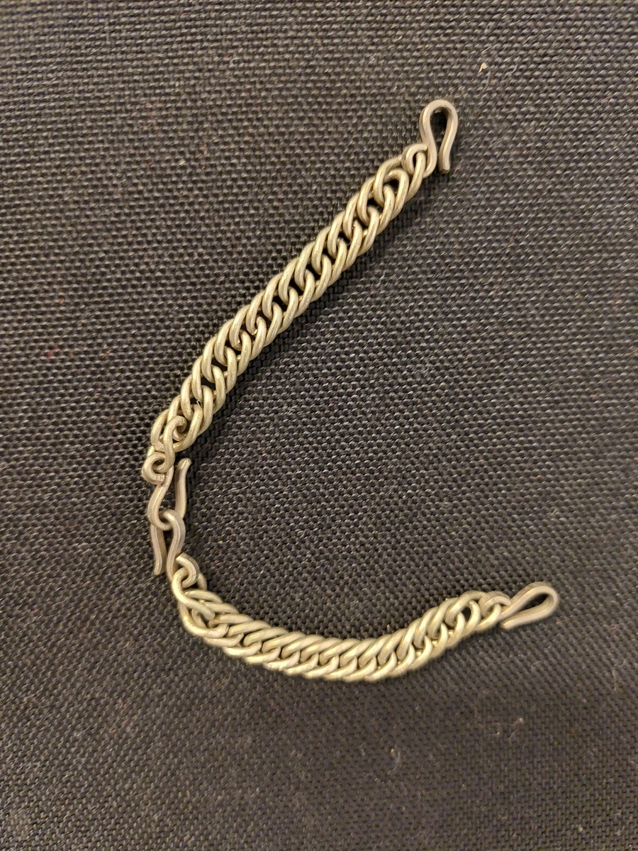 kjede (drakttilbehør)