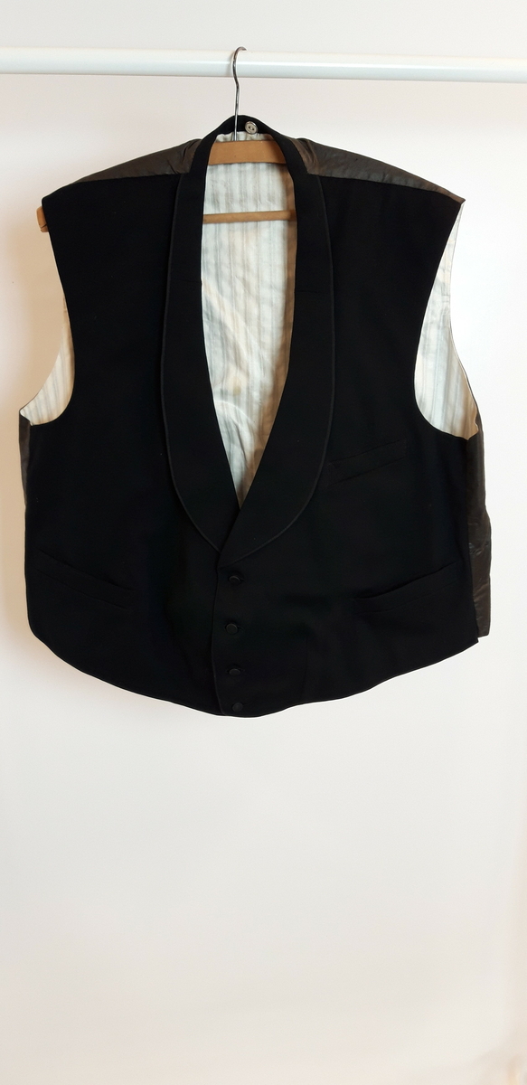 vest