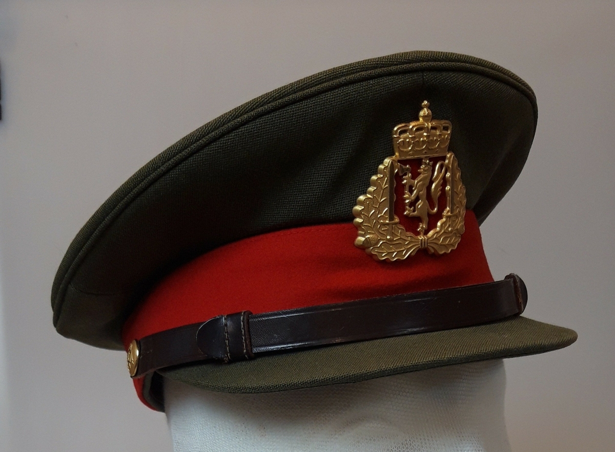 1 uniformslue millitær.