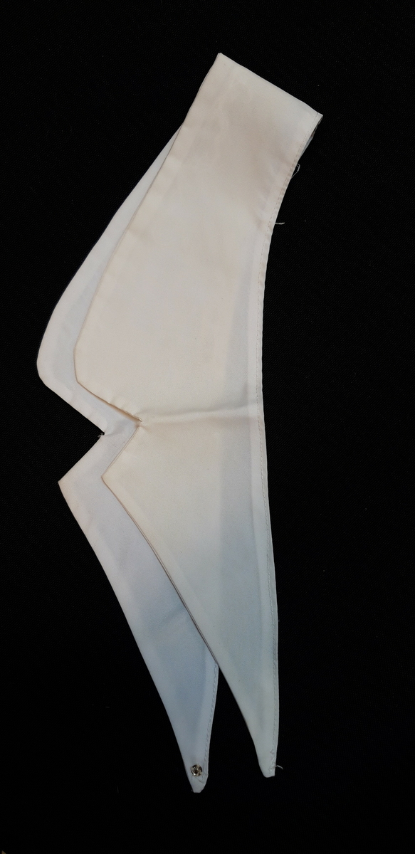 1 krage nylon.