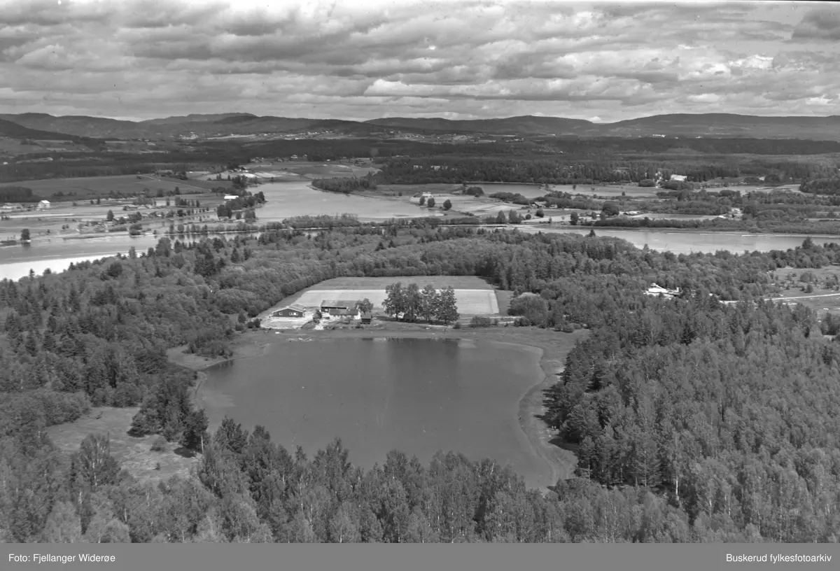 Helgelandsmoen militærleir. Tjernet.
