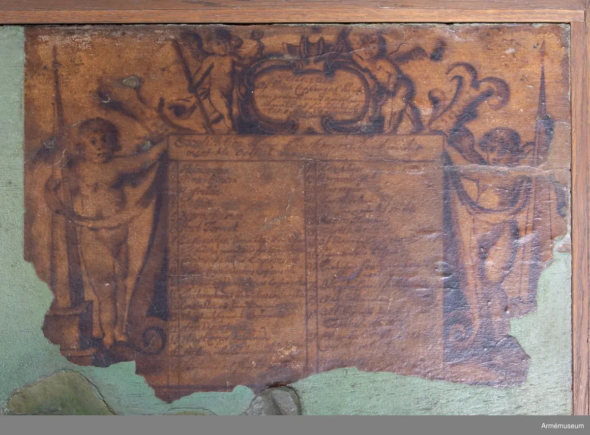 Modellen har påskrift: "Nya Elfsborg Desseing inlefwererat af Öffwersten och General quartermestaren h: Erich Dahlbergh anno 1682".

Modellen är 565x1355 mm och utförd av två ekbrädor med en ursprunglig tjocklek av 50 mm. Holmarna är skurna direkt ur plattan, som vid vattnet har sin minsta tjocklek av 25 mm. Även själva befästningarna är skurna i ett med plattan, endast husen och tornet är skurna för sig och fastsatta. I övre högra hörnet sitter en påklistrad lapp med förklaringar. I inventariet 1768 hade modellen nr 2, men siffran finns inte längre kvar. 
Förmodligen vid renoveringen på 1880-talet har man skrivit av texten, som sedan av misstag hamnat på baksidan av Bohus fästning. 1939 rengjordes modellen från fernissa och smuts, flagnande färg fästes och modellen mattfernissades.

Texten omges av voluter och putti med slöjor och smala pyramider, överst en kartusch med två putti. "Delination af Nya Elfsborg och des uthanwärck med Assp-holmen afmätit
och förfärdigat anno 1678 d. 1 november."

"Explication öfwer Bastionerne sampt andre notable orthers nampn".
1. Hummeren
2. Hwalfisken
3. Haffrunn
4. Delfin
5. Norrstiärnan
6. Porttornet
7. Catsamatan hwar uthi dhen öfwerste håller predikan för guarnizon
8. Commendantens logumente
9. Under Commendantens logumente
10. Prästens och Condeutörens logumenter
11. Lieutnampters och Fändrichers logumenter
12. Constabler och handtlangare
13. Wachtmästarens logumente
14. Archliemästarens
15. Wacht Corps de Guarde
16. Sortier eller löönportar
17. Brunn och friskt watn
18. Ravalinen
19. Hornwärcket
20. Baracquen
21. Kalekboden
22. Uthi hornwärcket sortier
23. Norr Horn
24. Wäster Horn
25. af master ophugne ravalin
26. Hamn för båthar
27. Tvänne Brunnar med färskt watn
28. Bryggian hwarest farkoster anläggia
29. Asspholmen
30. dhet dher nyss upparbetadhe Tenaliewärcket
31. Ett opkastat Trensiement emot watenet

Nederdelen av texten är borta där förmodligen David Lydings signatur stått.