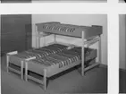 SÄNGAR, STOLAR