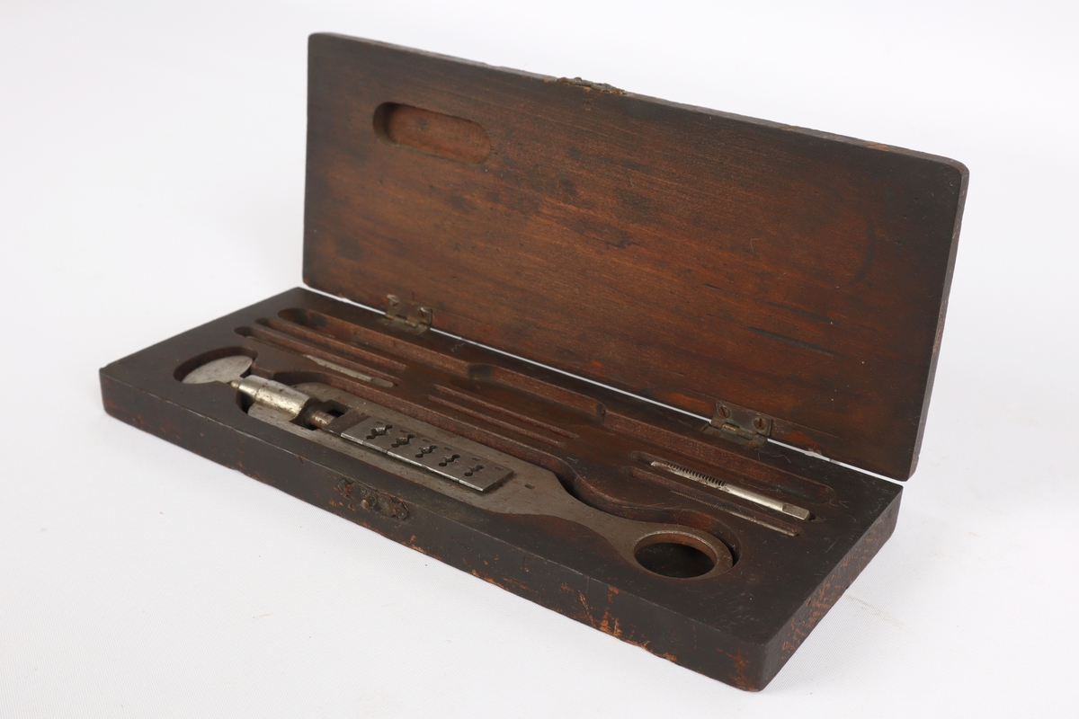 Gjengesett i treetui