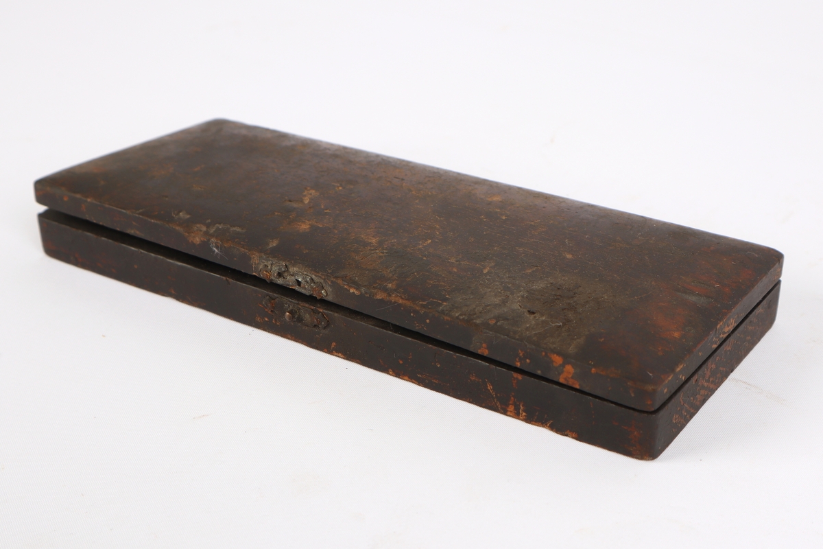 Gjengesett i treetui