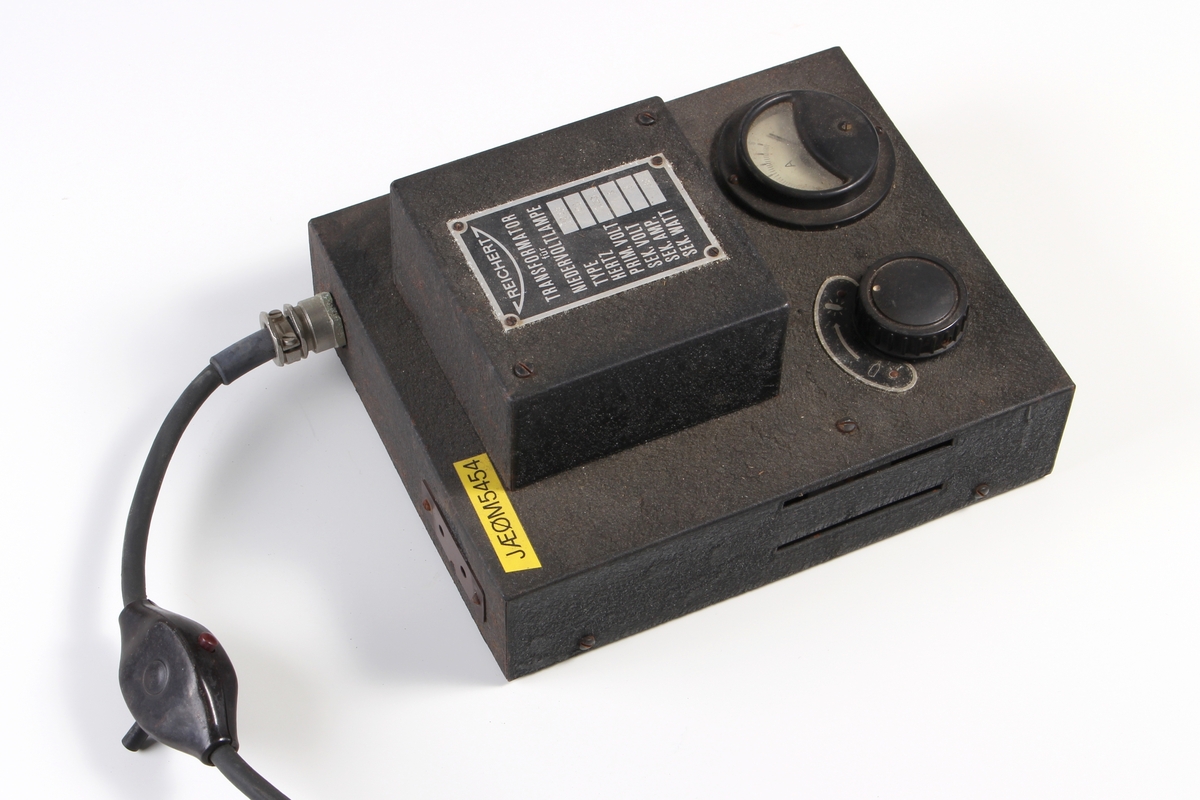 Transformator med bryter på ledningen.