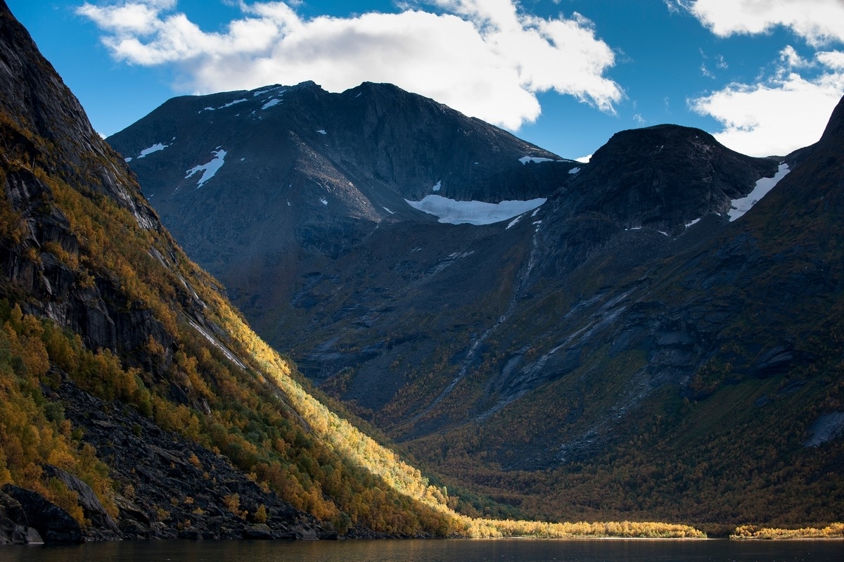 Storvannet. Foto fra Beisfjord . Foto 24. sept 2015