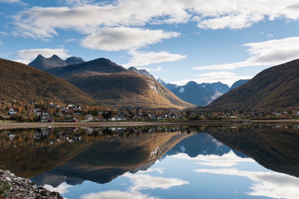 Beisfjord sett fra sjørsiden, 24. sept 2015