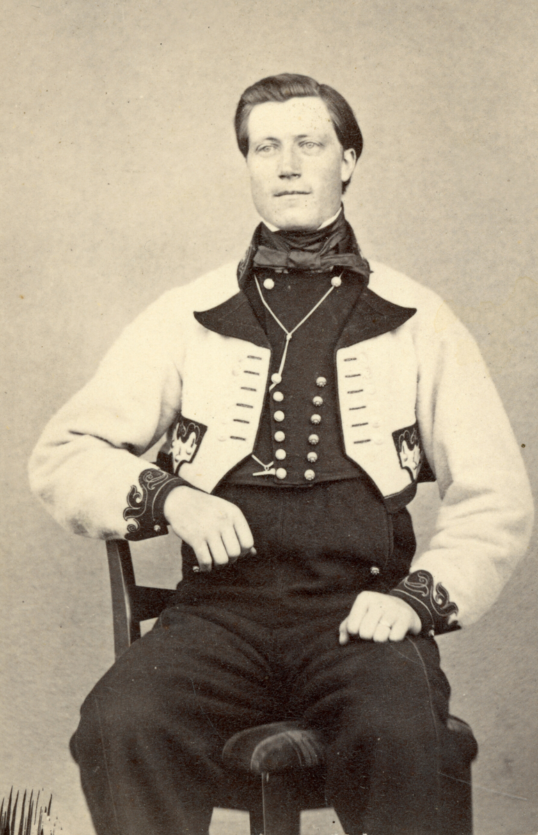 Johannes Gåra i gråkufte med kone