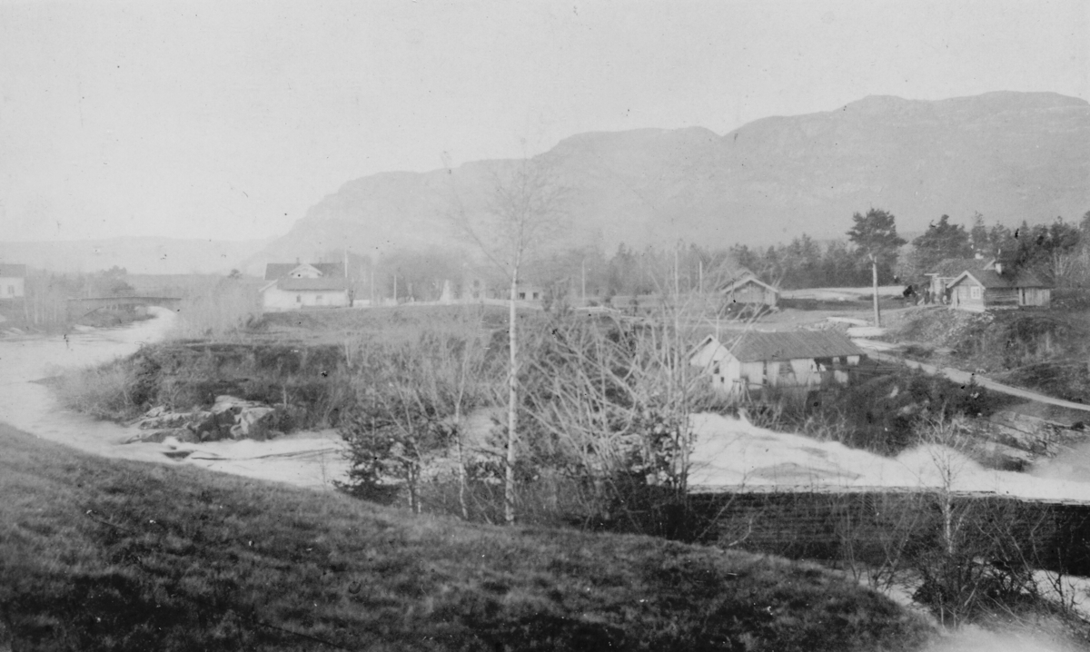 Oterholt og Oterholtfossen.  