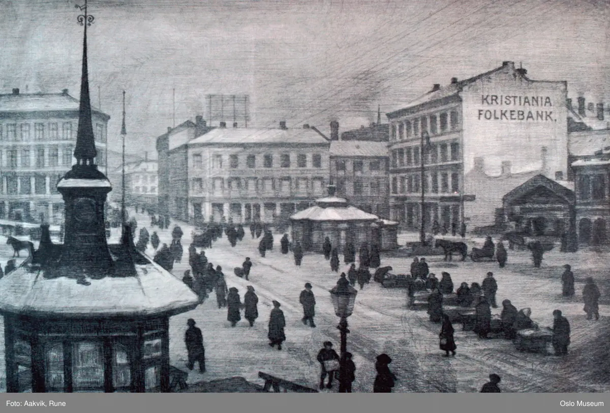 arkitektur, torg, plass, kiosk, salgsdisk, bank, bylandskjap, bymiljø, bygårder, gatelykter, mennesker, fasader