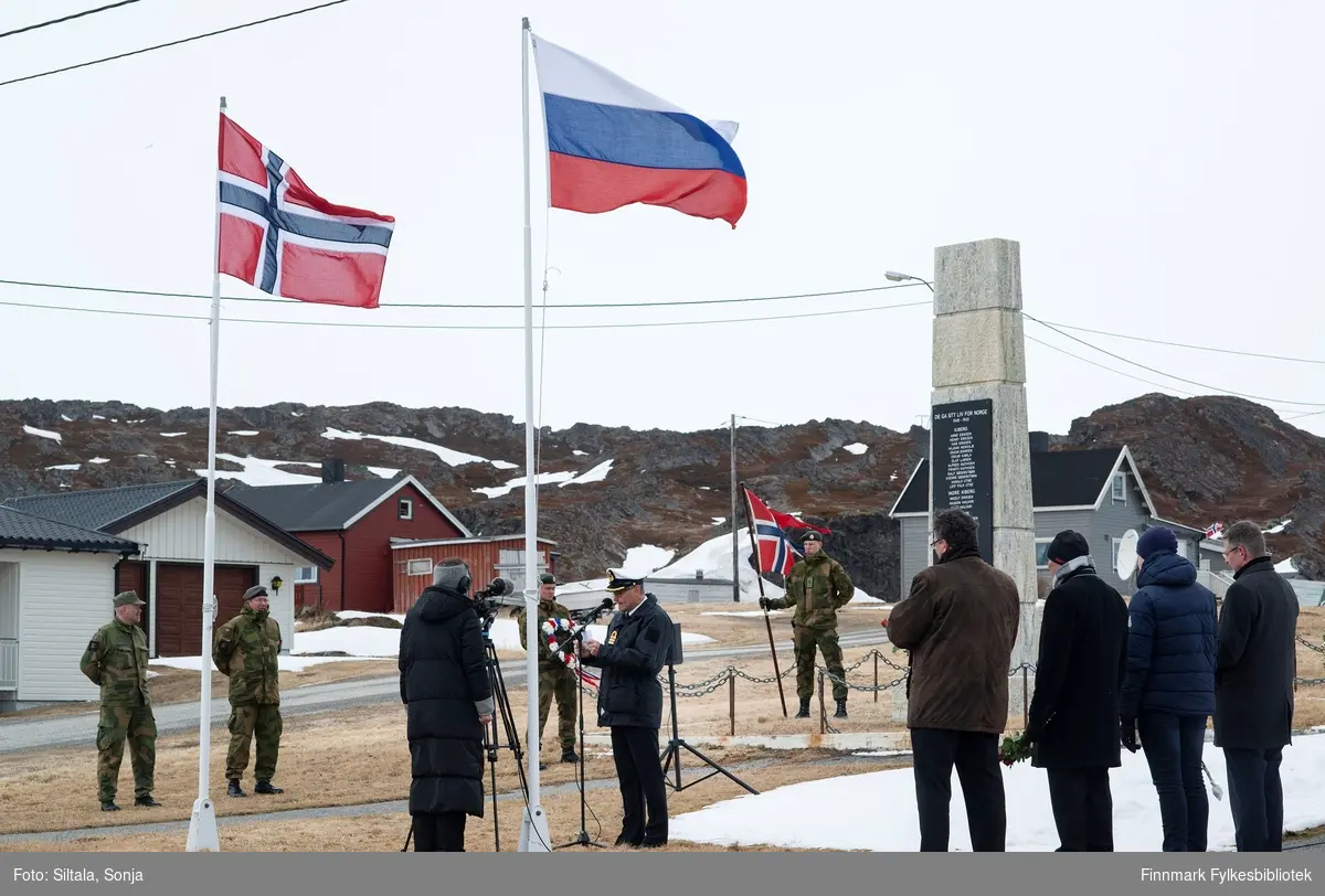 8. mai 2021 ble det avholdt en seremoni i Kiberg ved Partisanmonumentet utenfor Partisanmuseum i anledning frigjøringsdagen. Vardø ordfører Ørjan Jensen, assisterende statsforvalter i Troms og Finnmark Stian Lindgård, Det Russiske Generalkonsulat i Kirkenes Anna Lenchuk og i tillegg æresgjester, veteraner og tidsvitner, sammen med lokalbefolkning, deltok på seremonien. Forsvaret var til stede og to soldater sto æresvakt med et norsk og et russisk flagg. 8. mai er en dag for å minnes og for å hedre ofrene, krigsheltene og våre veteraner. Den 16. august 1982 ble Partisanmonumentet i Kiberg avduket av Kong Olav V til minne om partisanene. Partisanene i Finnmark var en motstandsbevegelse under andre verdenskrig.