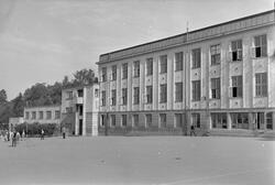 Berg skole 25 år og gjenstander fra adoptivbåten