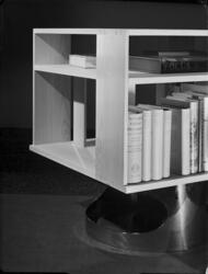 HANTVERKSUTST. PRESSVIS.
Bokställ