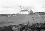 Byggmästare Pehr Hagmansson.; Efter 60 år byggdes torn på kyrkan (1840-t). Vitputsad stenkyrka. Orgel från 1855 av J Gustav Ek. Altartavla från 1795 av målare Anders Joakim Öberg från Härnösand. Altaruppsatsen från 1797-98 av bildhuggare Per Vestman från Hemsö.