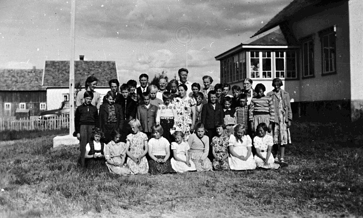 Søndagsskole i Fjellbygda, Malangen, på tur