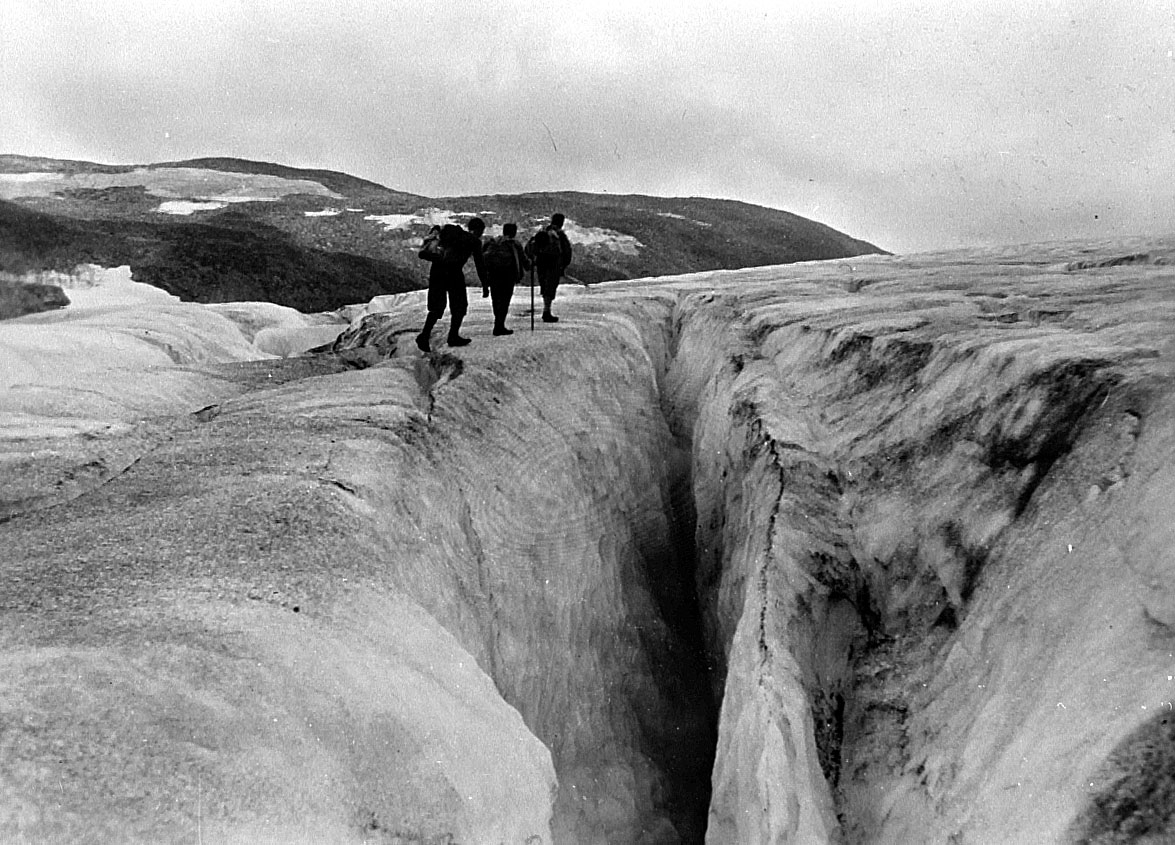 Grenserydning, isbre, topografi