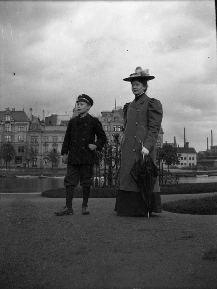 Kvinna och pojke