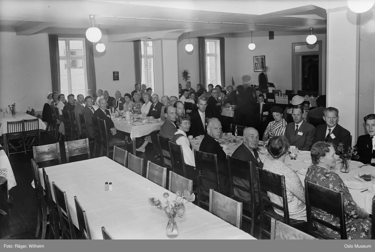 Filadelfia, Jernbanemisjonen, kongress, måltid, langbord, kvinner, menn