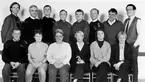 Lektionssal, kasern 2 1997

Personal- samordnings- och ekonomienhet (PSEE)

Bakre raden fr. v.
Dan Winander, Carl-Victor Sandberg, Magnus Edvinsson, Thord W Jansson, Jan-Åke Gustafsson, Jan Trolle, Hans-Olov Hellström och Kjell Larsson.

Främre raden
Björn Stenman, Margareta Karlsson-Axelsson, Kerstin Nilsson, Gunnel Ankarfjord, Marie Alm och Birgitta Andersson.

Frånvarande
Niclas Christensen.