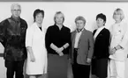 Lektionssal, kasern 2 1997

Hälso- och Sjukvårdsenhet

Från vänster
Mats Bergfeldt, Annelie Byman, Alice Östergren, Ingrid Trygg, Marja Bredberg och Eivor Liljeholm.

Frånvarande
Gunilla Petré, Monica Stjernberger.