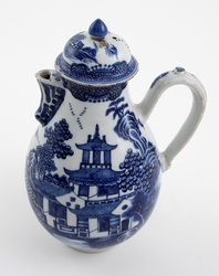 Uten tittel [Kaffekanne]