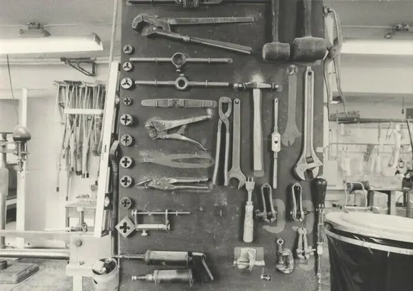 Ortopedverkstad ”Bandage”.
Verktygstavla Ne 73