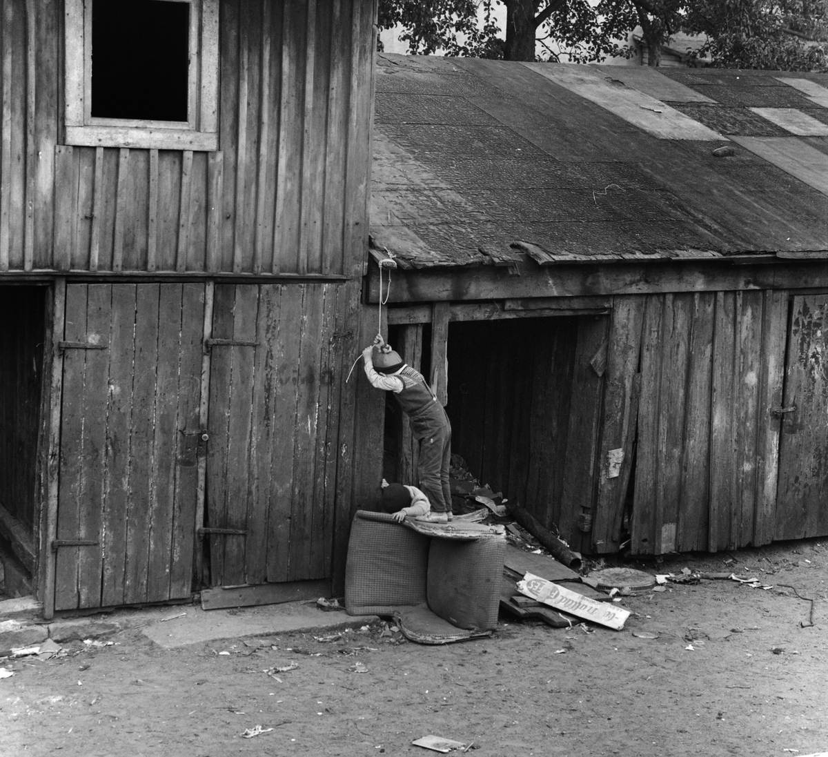 Gård i Norrköpings centrum. 1959.
Pressfotografier från 1950-1960-talet. Samtliga bilder är tagna i Östergötland, de flesta i Linköping.