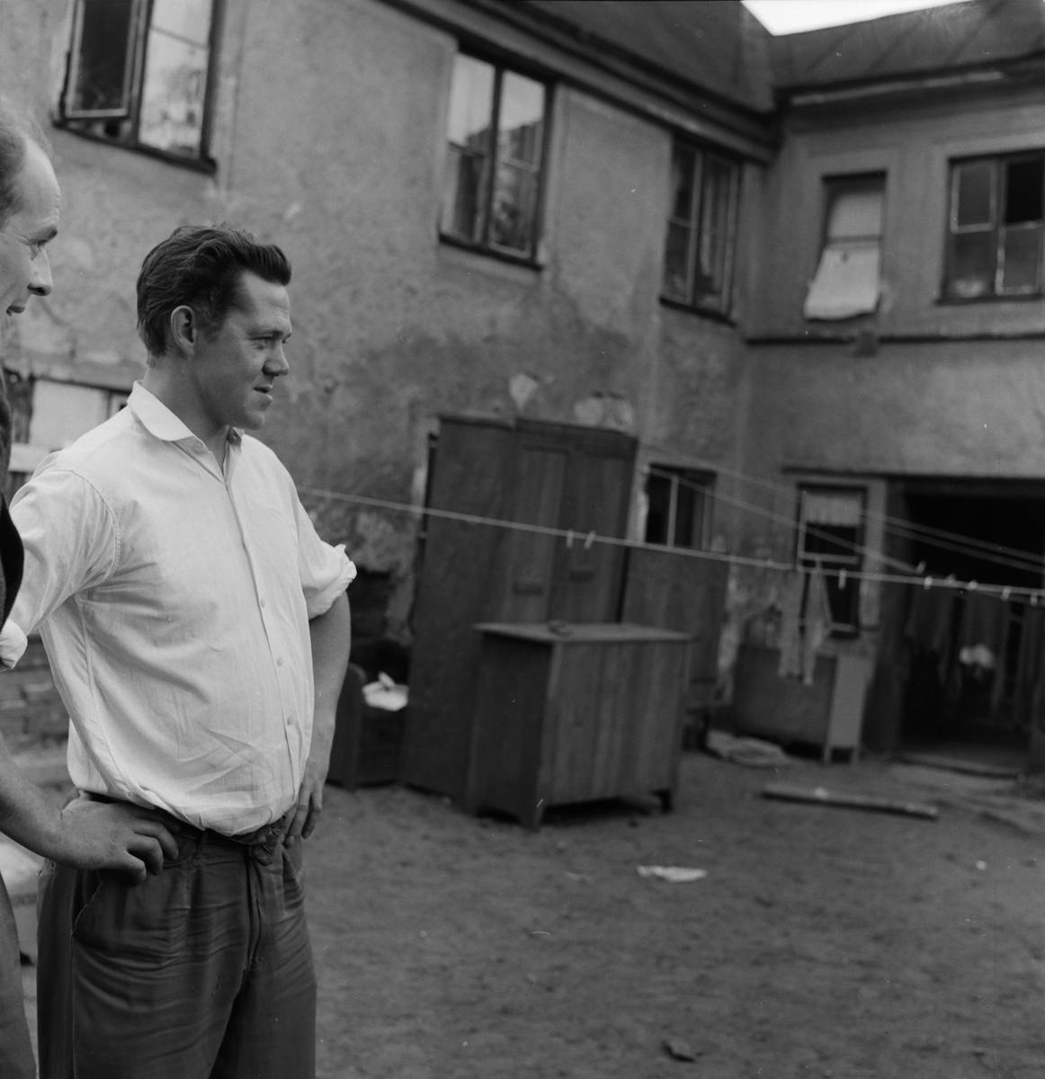 Gård i Norrköpings centrum. 1959.
Pressfotografier från 1950-1960-talet. Samtliga bilder är tagna i Östergötland, de flesta i Linköping.