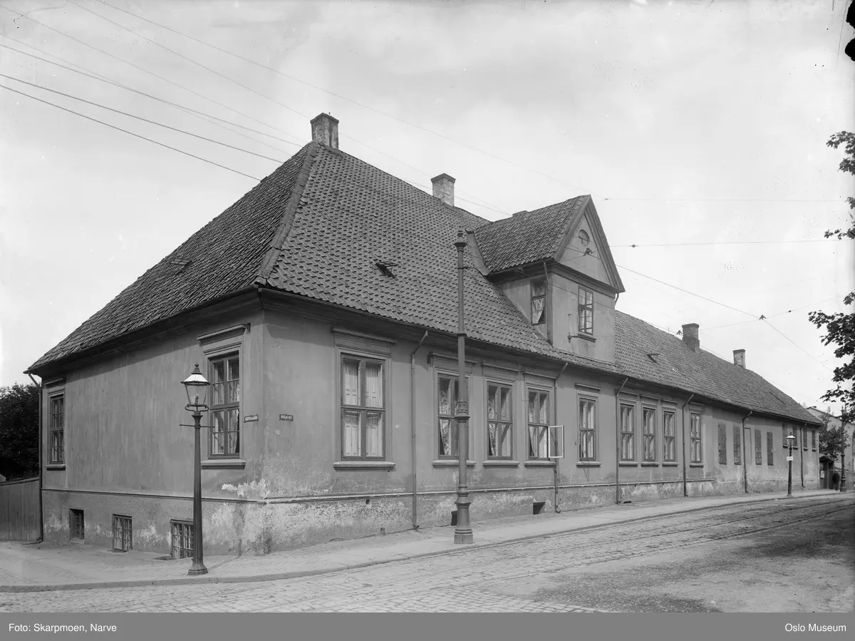 Oslo Ladegård, gate, gatebelysning, trikkeskinner