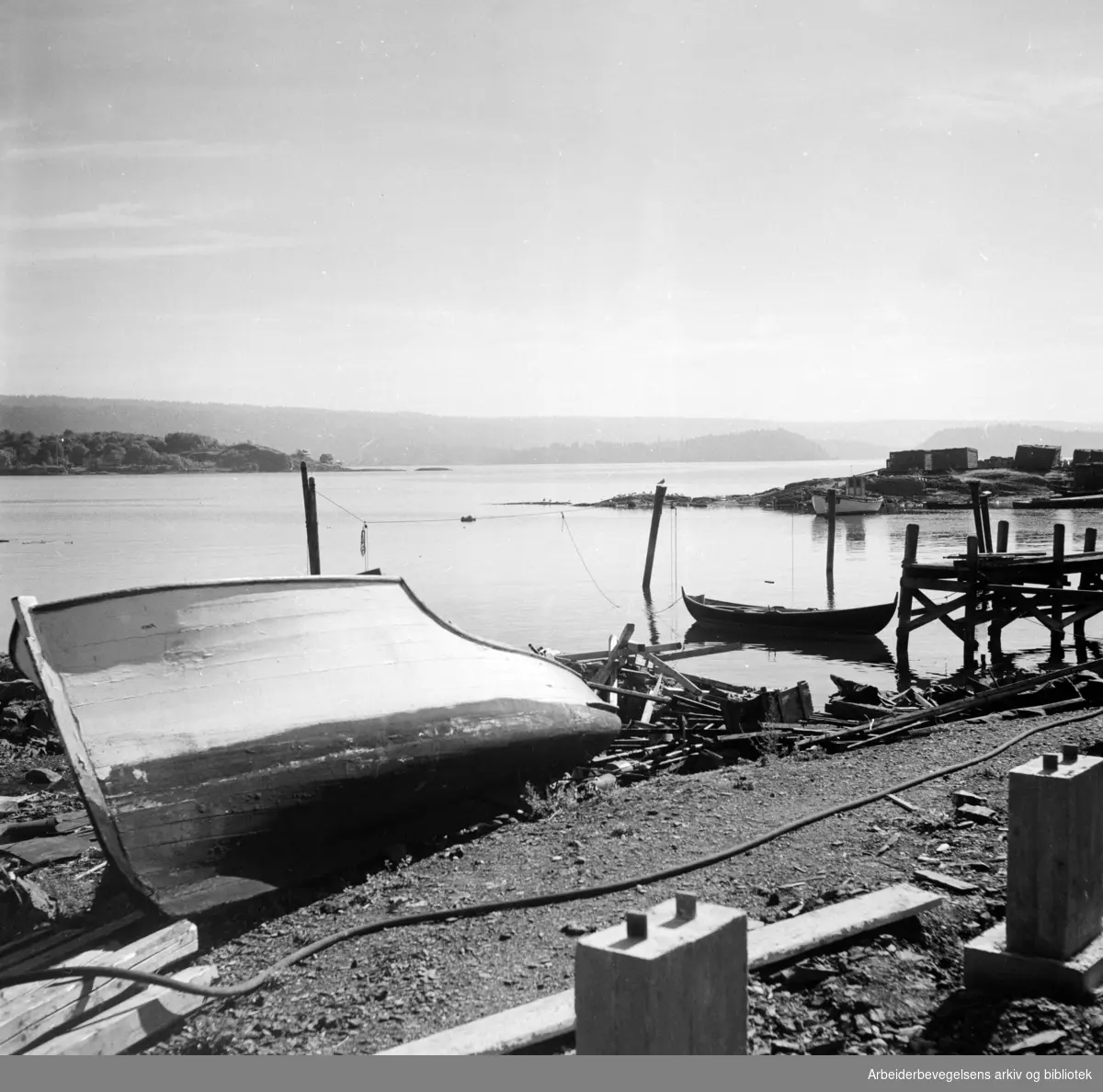 Sensommerstemning på Lindøya. September 1955