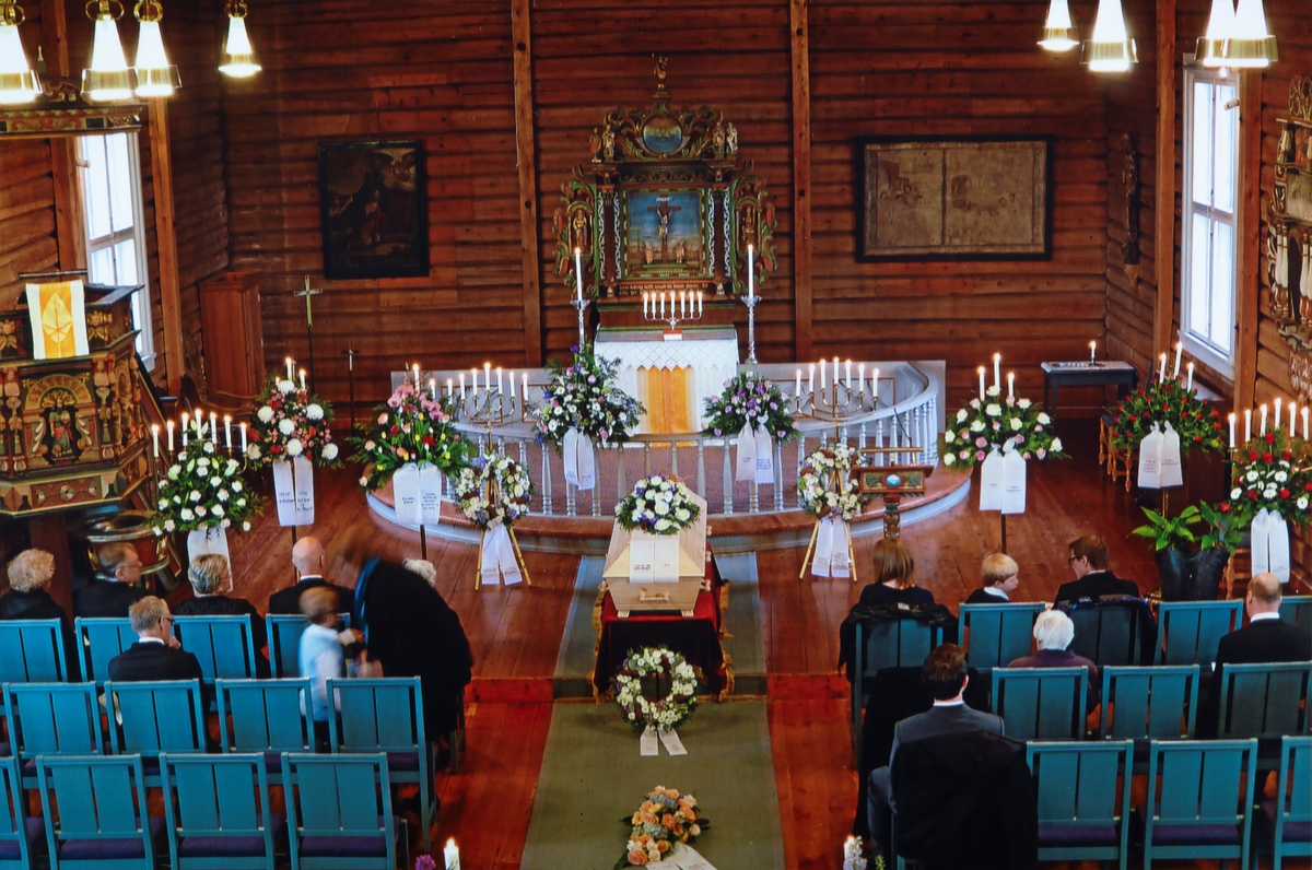 Vallset kirke. Arne Frydenlund bisettes den 29.04.2014. Bisettelse,